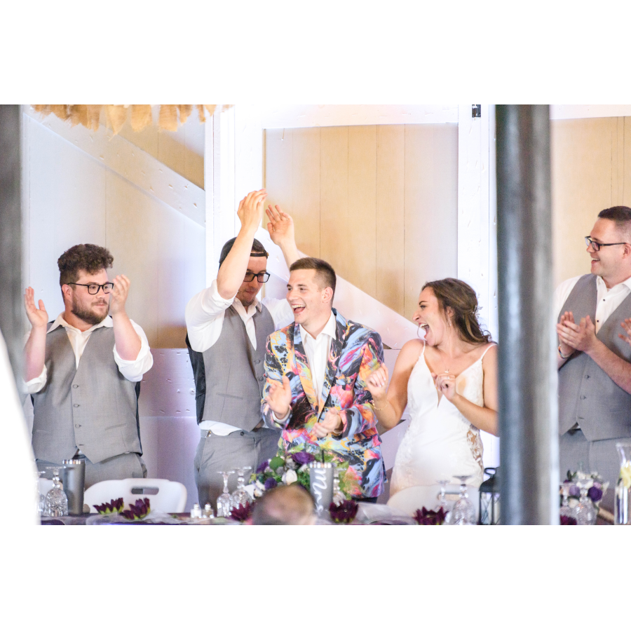 Elizabeth & Devon Mettlin - Rustic Barn
